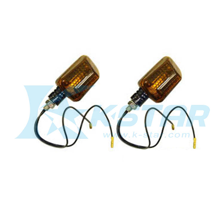 UNIVERSAL WINKER LAMP CARBON/SMOKE LENS/SHORT STEM